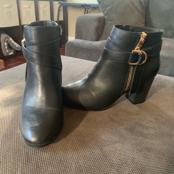 Apt. 9 Shoes - Apt 9 Black Booties